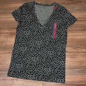 Merona large NWT gray black cheetah print v-neck